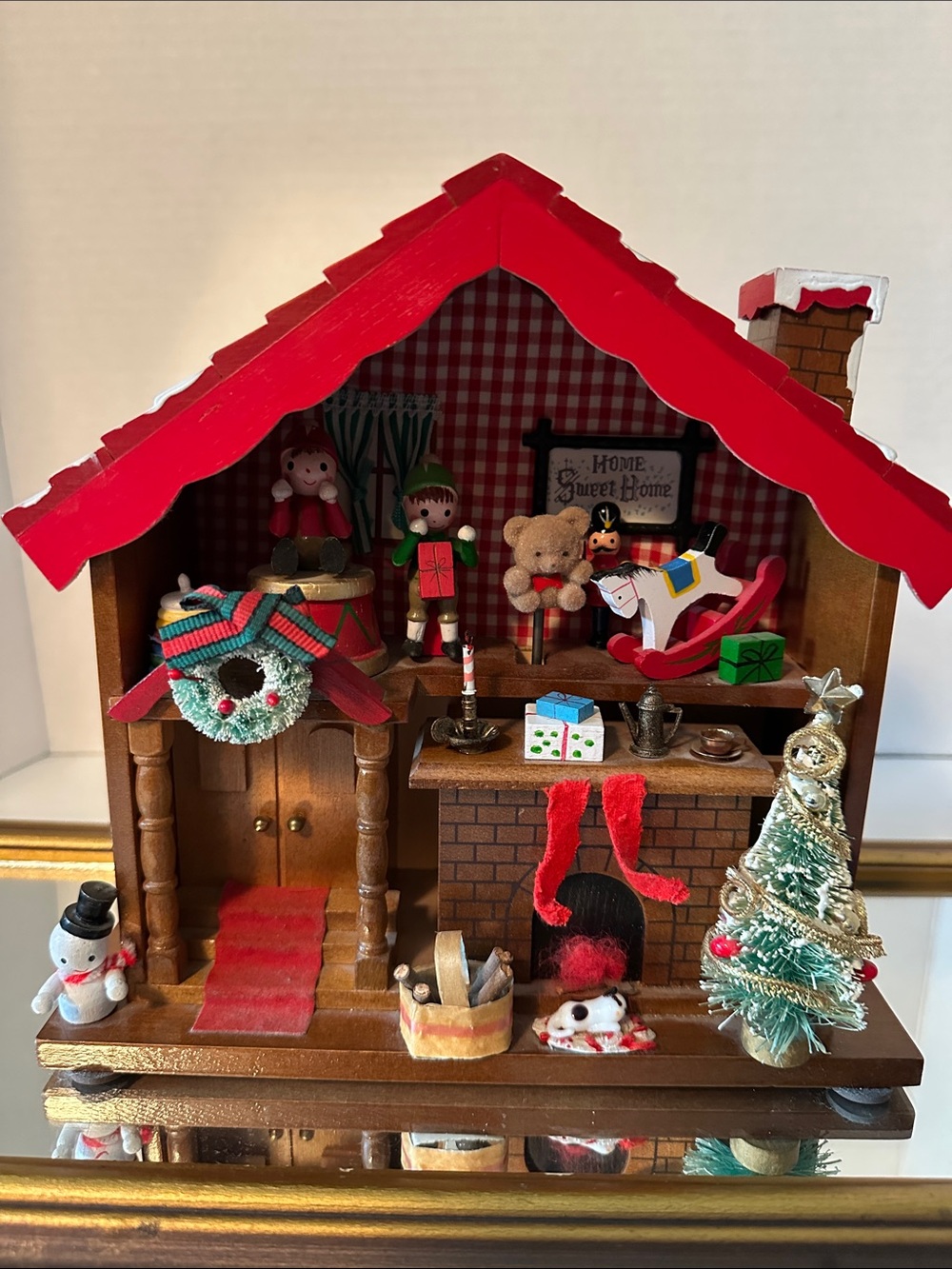 Vintage Holiday Decorative Wooden Musical Christmas Scene with Red Roof